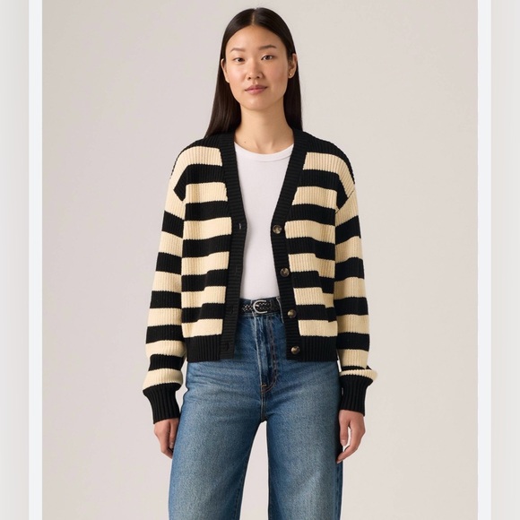 Levi's Sweaters - Levi's Women's Snowflake Cardigan Button Front Cream/Black - Size M - NWT